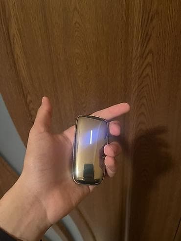 Ploom elektron tütün cihazı - Marka/model: Ploom (loqo arxa hissədə)