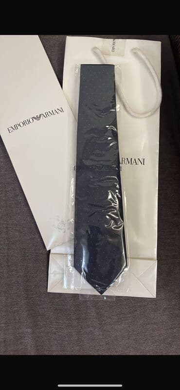 xari bulbul simvolu: Qalstuk, Emporio Armani — 1