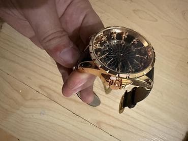 qizil kisi saatlari: Salam, premium saatdir, (kraln 12 şovelyesi)uzagdan belə seçilir — 3