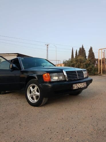 retro masin satilir: Mercedes-Benz 190 (W201) sedan - Kuzov: 4 qapılı sedan, qara rəng - — 5