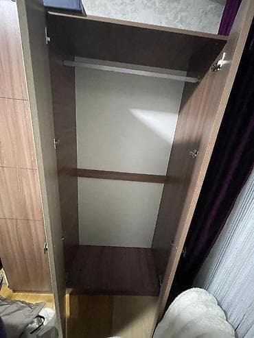 mebil aliram: Şifoner 3 qapılı 5 bölmeli ve asılqan hisseden ibaretdir. Hundurluk — 2