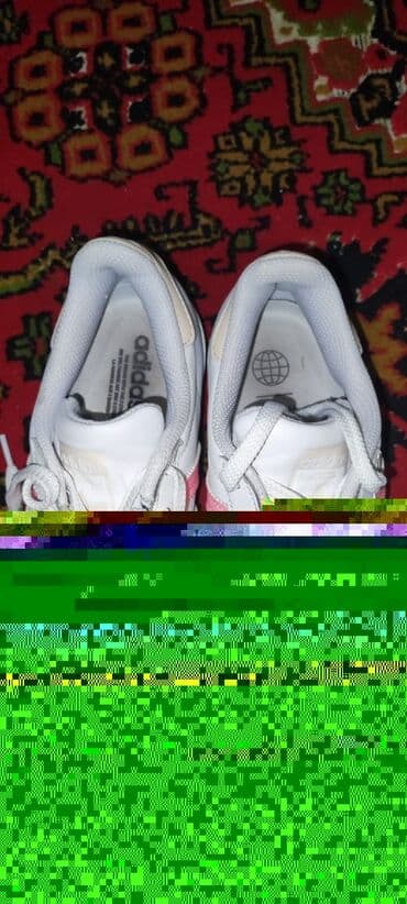 mişqa şekilleri: Uşaq ayaqqabıları dəsti - Ağ rəngli idman ayaqqabısı (Adidas loqo və — 4