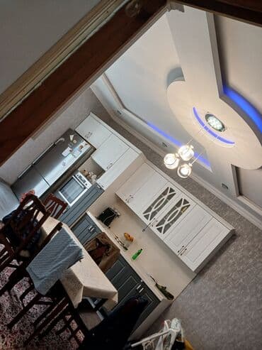 боз уй сатылат: 2 mərtəbəli həyət evi + 1 mertebe ev ikisi bir yerde 130000 manat real — 8