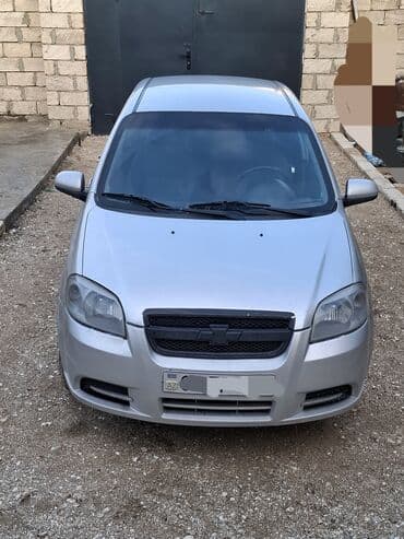 kia sorento 2006: Chevrolet Aveo: 1.6 l | 2008 il 265787 km Sedan — 5