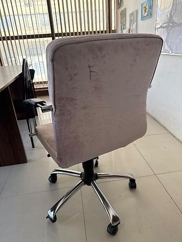 Gozellik Salonu və ya ofis ucun ucuz qiymete divan kreslo destleri — 10