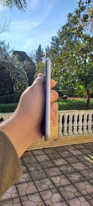 стиральная машина бу: IPhone 11, 128 ГБ, Белый, Беспроводная зарядка, Face ID — 2