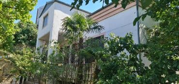 heyət evi: 5 otaqlı, 200 kv. m, Orta təmir — 1