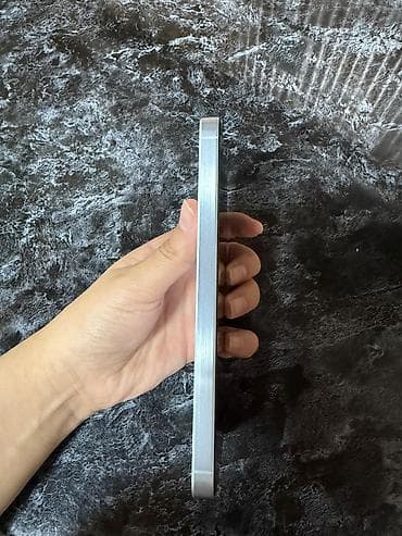 galaxy s30: Samsung Galaxy A55 5G, 256 GB, rəng - Ağ, Barmaq izi, Face ID — 3