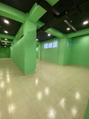 qarayev obyekt: Əhmədlidə ukraina meydanı tərəfdə yerləşən ümumi sahəsi 250 kv,m olan — 17