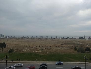 razin kiraye: Xetai metro yaxiliginda yerlesen biznes merkezinde. ofis icareye — 9