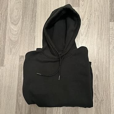 Pull&Bear Qara kapüşonlu hoodi - Rəng: tam qara