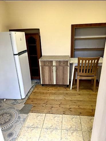 Mənzillər: DIQQETLE OXUYUN ZEHMET OLMASA Ev seherin merkezinde babekde yerlesir — 2