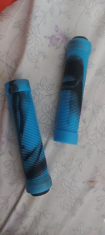 velosiped teker: Məhsul: Velosiped üçün sükan tutacaqları (2 ədəd) - Rəng: mavi‑qara — 3