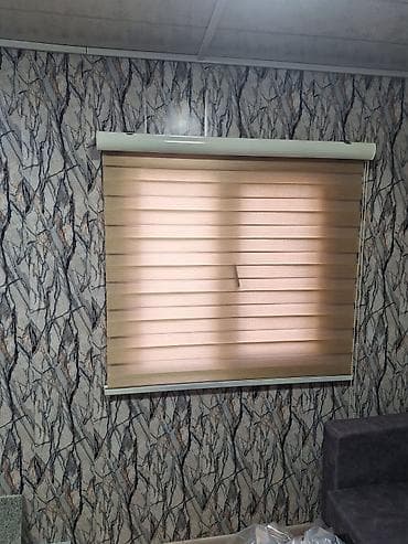 ag peleng sekilleri: Zebra rolet pərdə – bej rəng, üfüqi zolaqlı dizayn. Xüsusiyyətlər: - — 1