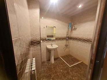 navastroykada satilan evler: Gəncə şəhərində tekstilnidə Ağ Çiçəyim yaxınlığında yeni tikili 15 — 6