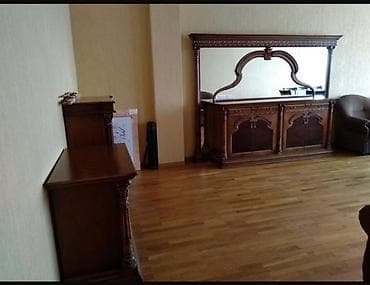 ev menzil: Yeni tikili binada yerləşən, ümumi sahəsi 197 m² olan geniş və rahat 4 — 4