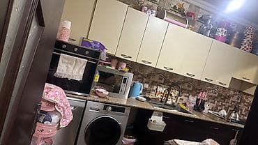 Metbex mebeli satılır 300 azn. Uzerinde moyka verilir. Olcu 4 metr