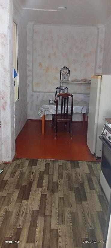 Kirayə 1 nəfər xanım otaq yoldaşı axtarılır. - Aylıq: 150 AZN - Yaş — 2