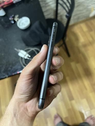 i̇phone 11 mini: IPhone 11, 128 GB, Qara, Face ID — 3