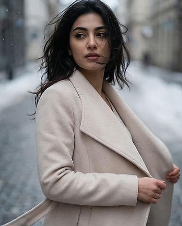 yara parfum: Qadınlar üçün krem rəngli qış palto - Model: dizə yaxın uzunluq - — 3