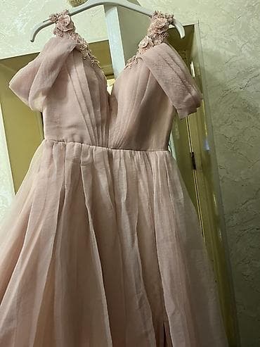 donlar toy ucun: Zərif pudra rəngli uzun ziyafət donu - Model: A-kesimli, uzun ətəkli — 4