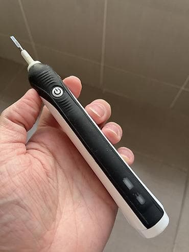 iwlenmiw mini soyuducular: Oral-B зубные щётки в хорошем состоянии, зарядное устройство и два — 3