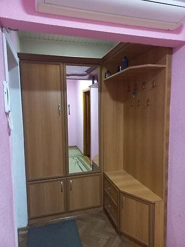 Ev və bağ: İşlənmiş, 2 qapılı, Güzgülü, Qəhvəyi, Açılan, Künc dolab — 1
