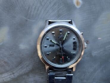 Eynəklər: İşlənmiş, Qol saatı — 9