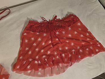 etir qiymetleri: Qırmızı ürək naxışlı gecə dəsti – 3 parça Vəziyyət: 9/10 — 3