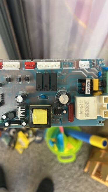 ремонт авто с выездом: Hər növ kombi̇ləri̇n təmi̇ri̇ və satişi mövcuddur . Servi̇s — 3