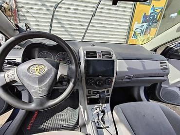 toyota corola: Toyota Corolla: 1.8 l | 2012 il Sedan — 2