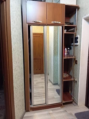 0985 //&amp; Lami Dehliz dolabi satilir Qiymet 70 azn Olcüsü :Eni