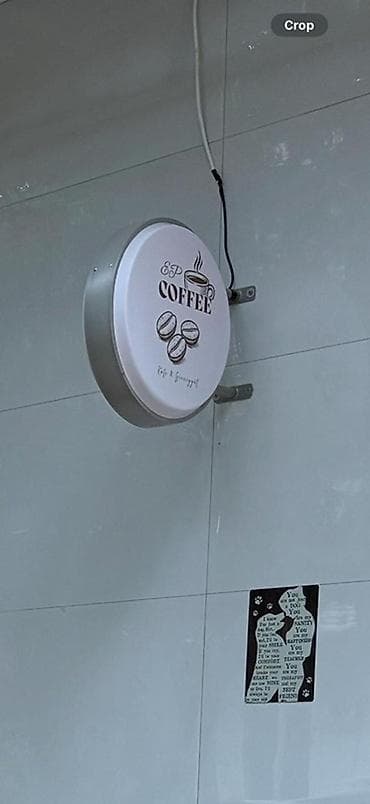 Kafelər üçün dairəvi işıqlı vitrin lövhəsi – dizaynı dəyişə bilərsiz