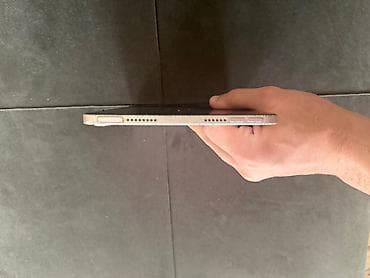 Apple iPad mini (6-cı nəsil) – Wi‑Fi modeli, 64 gb zavod biraz yüngül