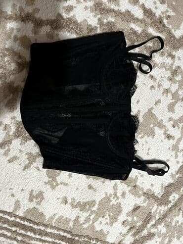 Tumanlar: Qadın -korset - Rəng: qara - Dizayn: krujeva və şəffaf panellərlə - — 2