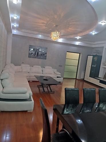Uqlavoy divan. 550azn. fabrik istehsali. Acilir,bazalidir. Ölcü — 2
