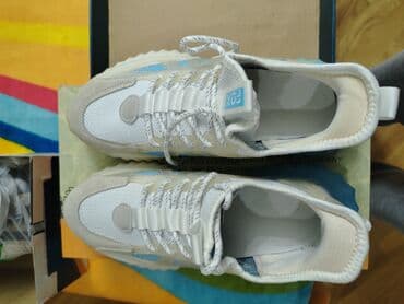 Fizika: Krossovka – FOX brendi - Rəng: ağ/bej əsas, açıq mavi detallı - Üst — 2