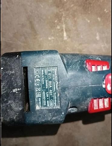 Satılır: Bosch GBH 2-20 D Professional modeli. Bu, adi bazarda satılan — 2