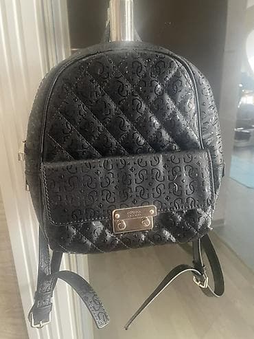 guess ranac: GUESS mini bel çantası (mini backpack) - Rəng: qara - Material — 3