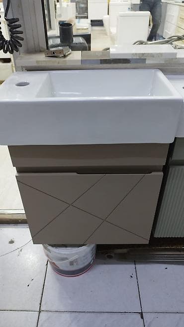 balaca limonun adi: Vanna otağı üçün asma lavabo şkafı dəsti - Üst hissə: düzbucaqlı — 1