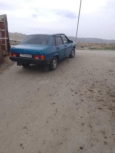 Model: Lada Samara (21099) sedan Rəng: mavi Kuzov: 4 qapılı sedan