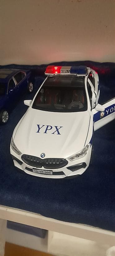 Книги и журналы: Bmw "YPX" 1/24 Ölçü Təzədi hər şeyi işləyir Ünvan hövsanda yerləşir — 4