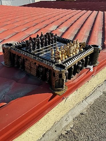 Şahmat Sahmat Çeşid çoxdu.çatdırılma 1_2 saata edilir. Qoz ağacındandı