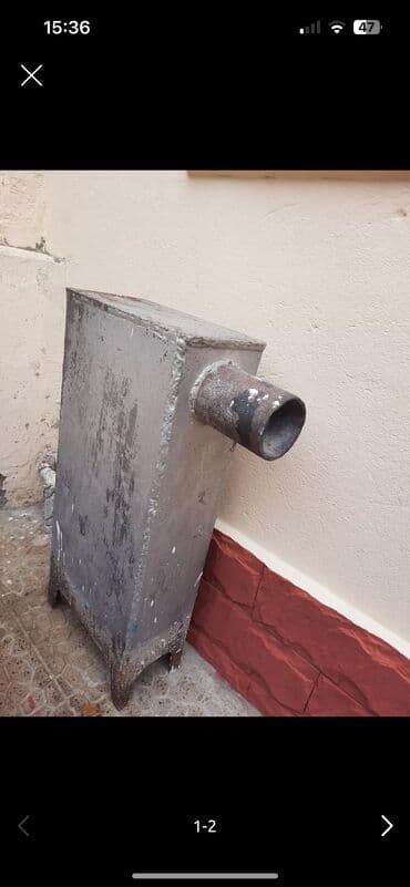 Metal soba/kalyanka – bərk yanacaqla (odun, kömür və s.) isitmə üçün