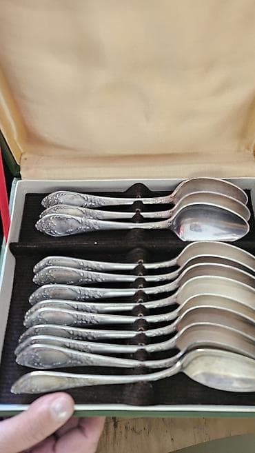 Gümüşü çay qaşıqları dəsti - Klassik ornamentli dəst: 12 ədəd çay