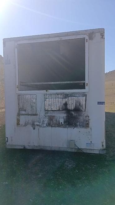 soyuducu konteyner: Soyuduculu yarımqoşqu korpusu (refrijerator budkası) - Ölçü: 13.6 m — 4