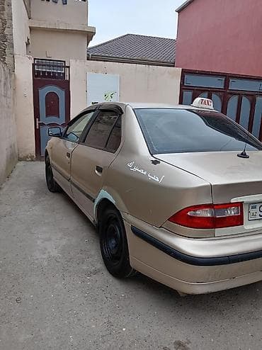 07 avtomobil: Renault Megane I sedan - Korpus: qızılı rəng, 4 qapı, aerodinamik — 3