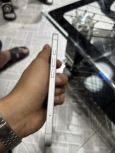 iphone 16 e satış: IPhone 16, Ağ — 3