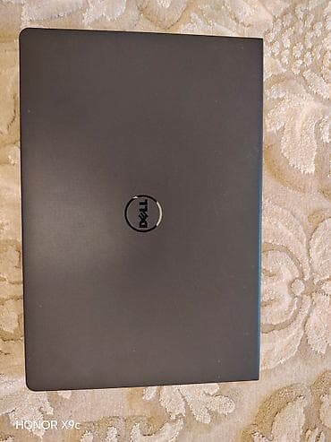 Dell Inspiron 15 (3000 Series) noutbuk - Ekran: 15.6" HD (1366x768)