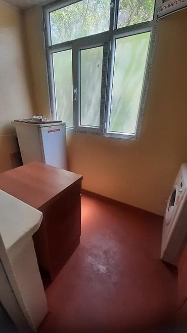 barter menziller: Bileceride ploşada yaxin 300 nömreli mektebe herbi hiseye yaxin 4/2 — 10